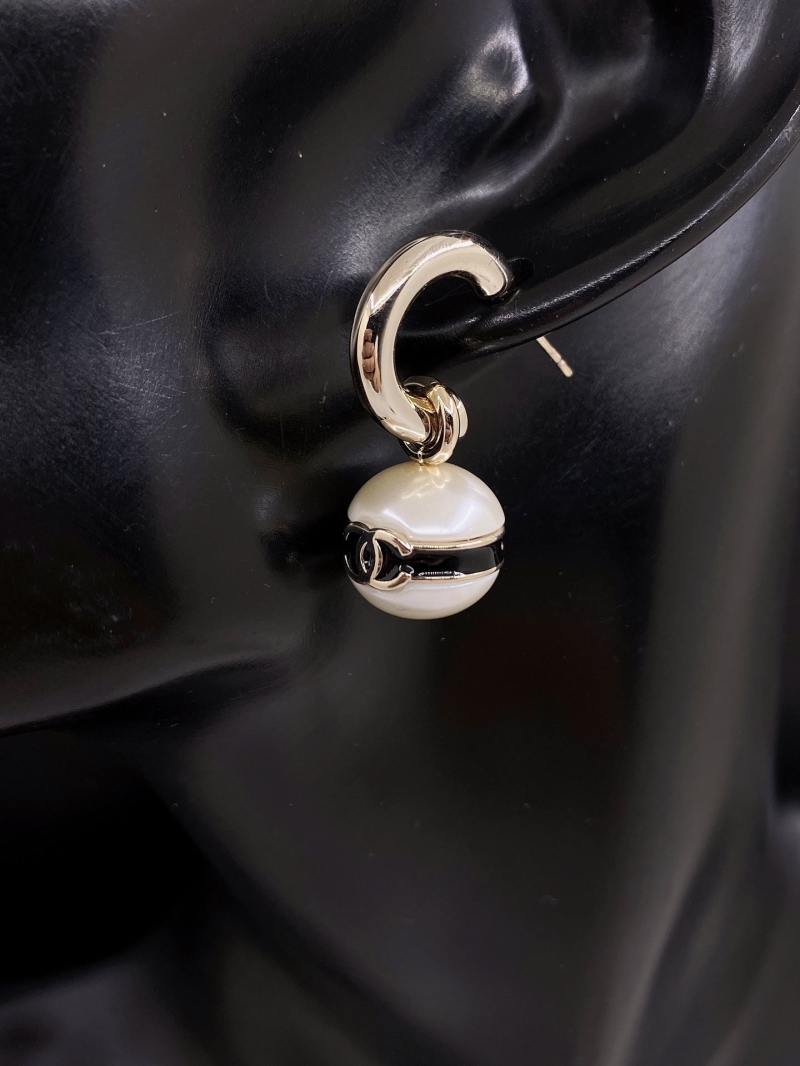 Ch**el earrings